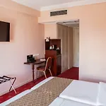 Pella 詹尼察