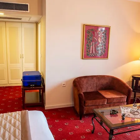 Pella Hotel Giannitsá