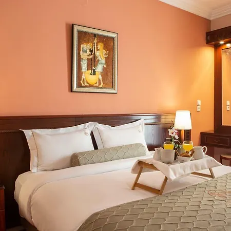 Pella Hotel