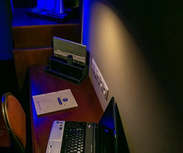 Pella 酒店 詹尼察